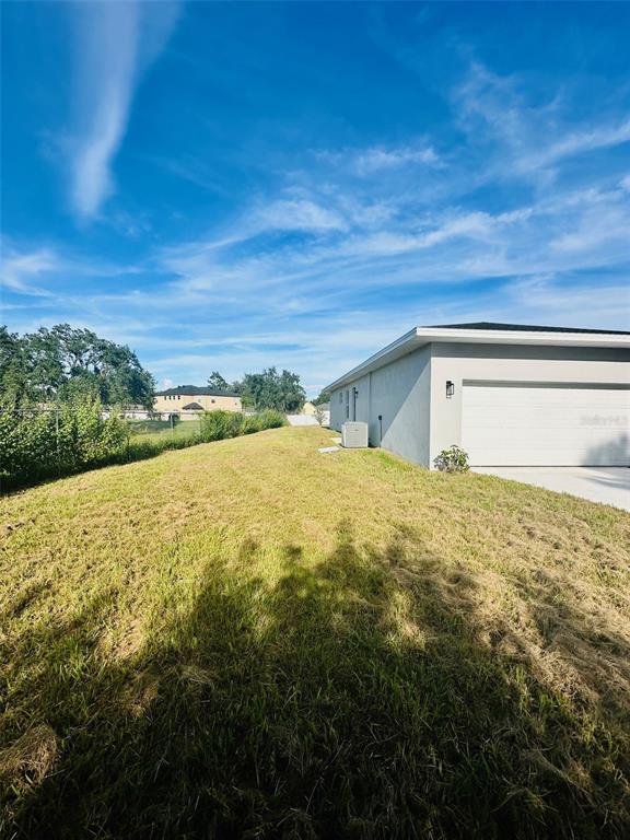 Building Photo - 562 Kilimanjaro Dr