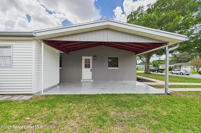 Building Photo - 4339 Plompton Dr