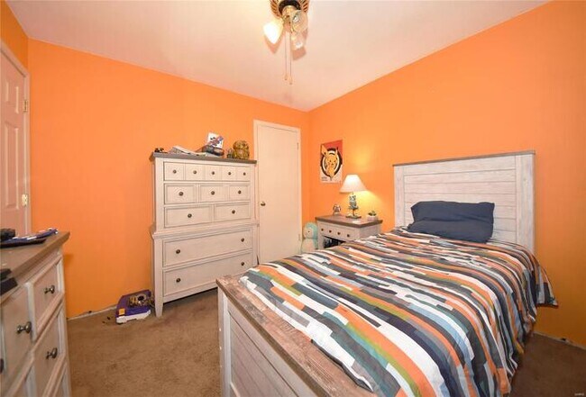 Building Photo - Fantastic 3bd/1ba home! Coming soon!