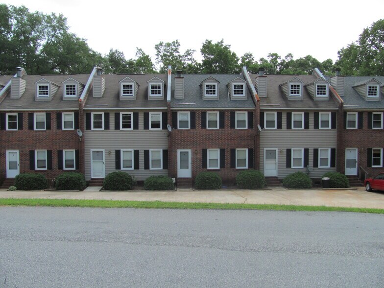 Building Photo - 11098 Watson Dr