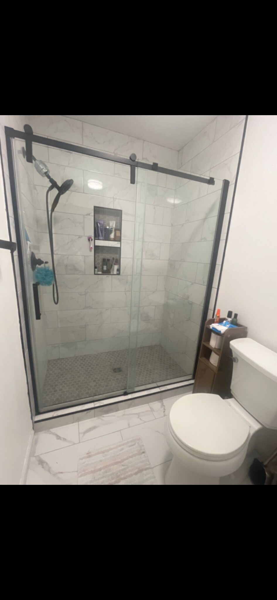 Building Photo - 213 Sutton Way