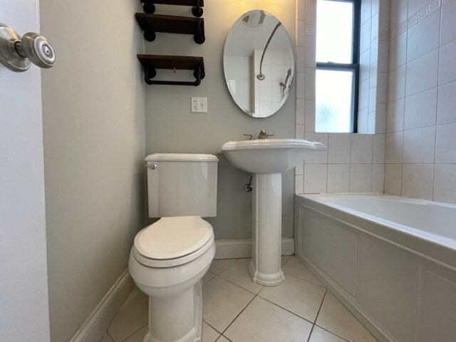 Building Photo - 742 W Addison St