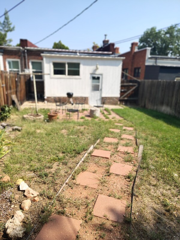 Building Photo - 3853 Julian St