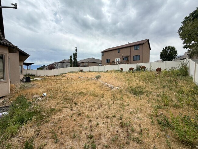 Building Photo - 783 Meadow Side Dr