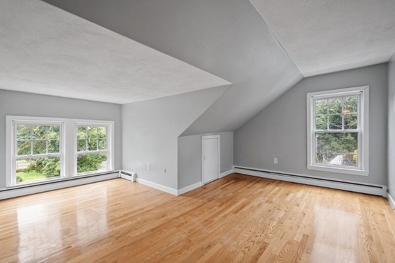 Building Photo - 212 W Plain St