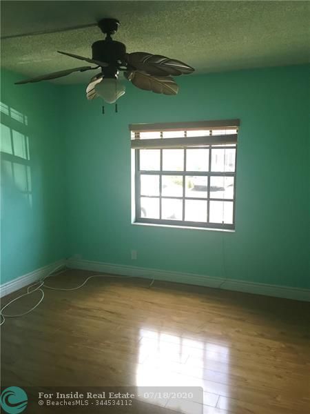 Building Photo - 170 Cypress Club Dr
