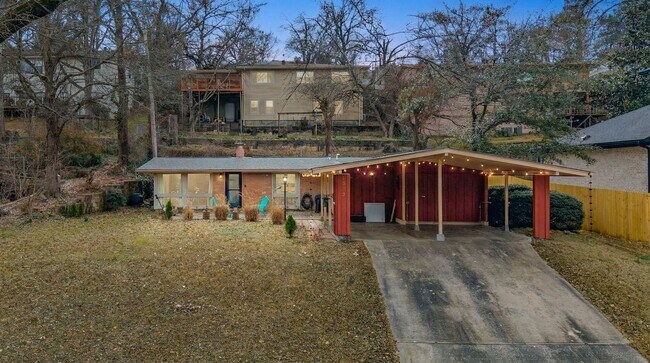Building Photo - Furnished 3 Bedroom Lakewood Home with Lake View