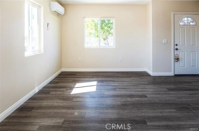 Building Photo - 6781 Jacaranda Ave