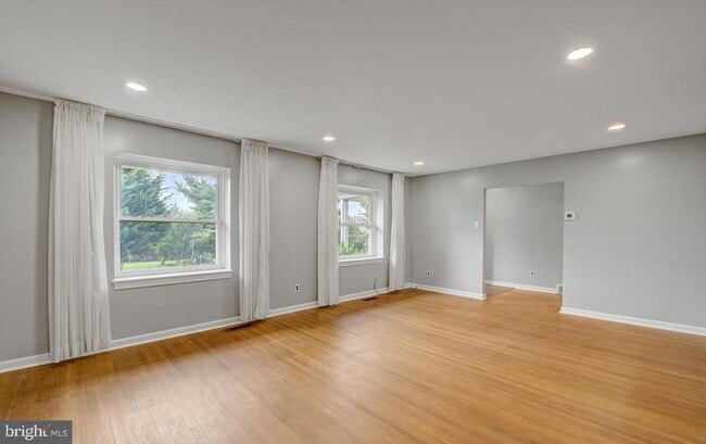 Building Photo - 11 Providence Rd