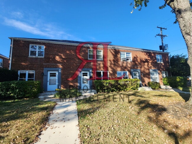 Building Photo - 624 Chatham Rd