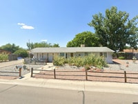 Building Photo - 467 Meadow Rd