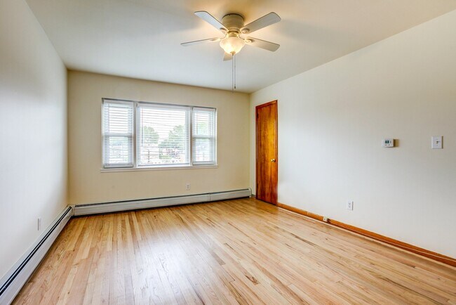 Building Photo - 1210 Morris Ave