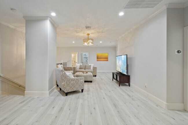 Building Photo - 7603 Hogan Bridge Court