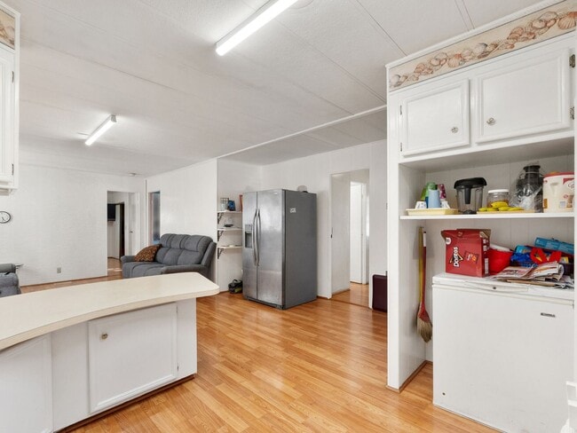 Building Photo - Cozy 3 bedrooms, 2 bathrooms, cover patio and carport available in San Marcos