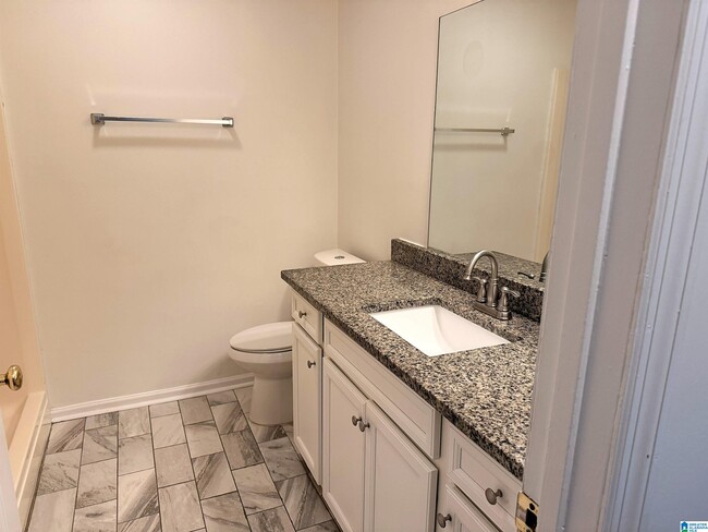 Building Photo - 924 Rich Rd