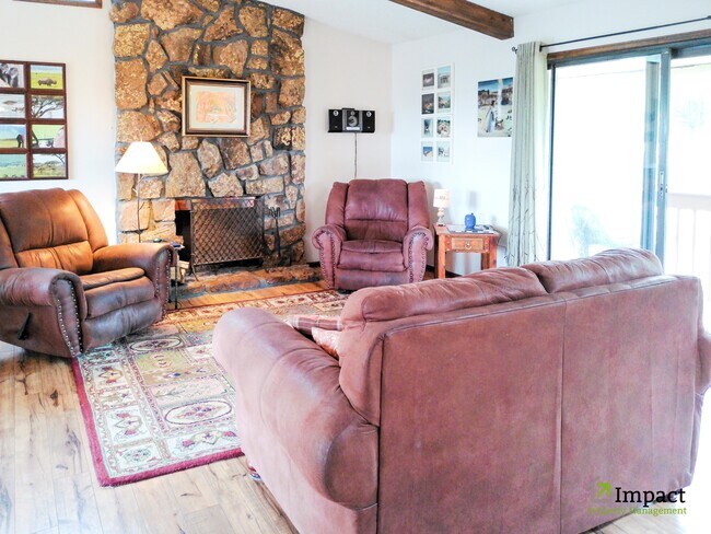 Building Photo - 5005 Sunbird Cliffs Dr
