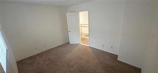 Building Photo - 861 Cavaison Ave