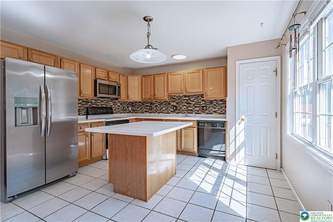 Building Photo - 1311 Mohr Cir