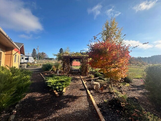 Building Photo - Rare Custom Four Bedroom Home On Five Acres!!!