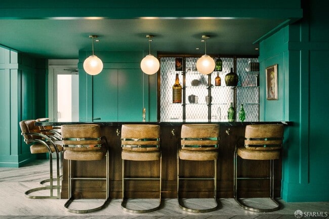 Building Photo - 401 Harrison St