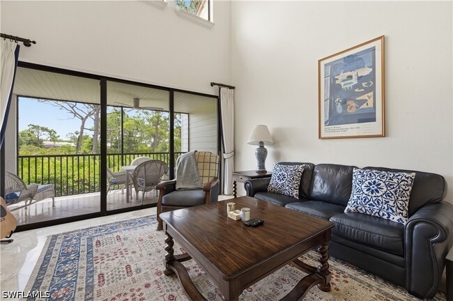 Building Photo - 27119 Oakwood Lake Dr