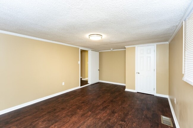 Building Photo - Now Accepting Section 8