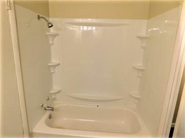 Building Photo - 1109 Austin Dr