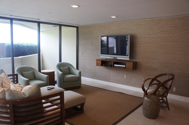 Building Photo - 5070 N Ocean Dr