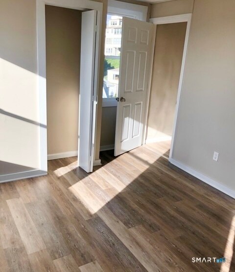 Building Photo - 56 Fort St