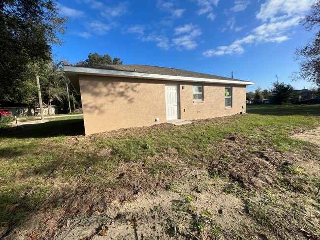 Building Photo - Lovely 3 Bedroom, 2 Bathroom Home in Ocala!!!