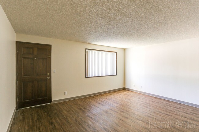 Interior Photo - Arrowsmith Apartments^