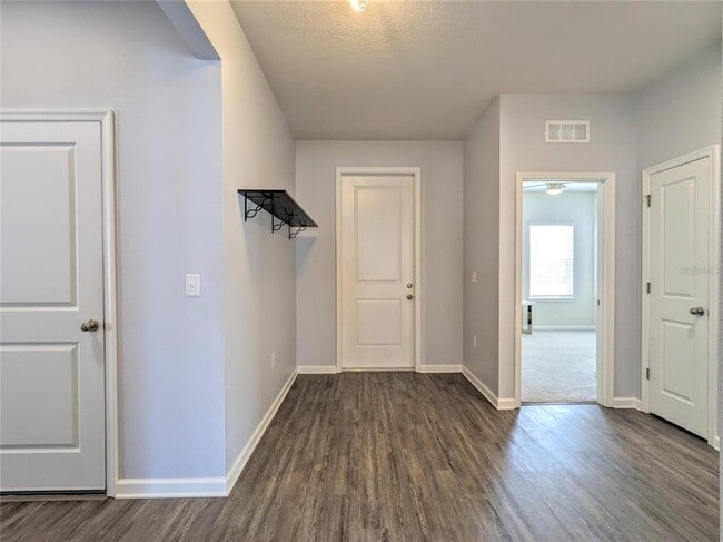 Building Photo - 6205 114th Ave E