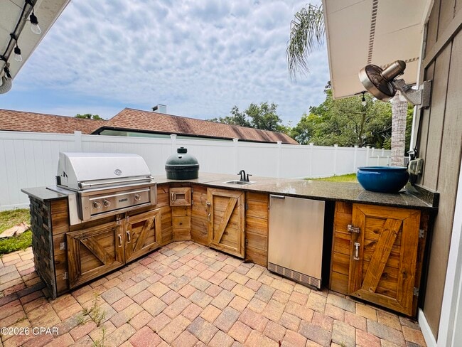 Building Photo - 916 Cobia Dr