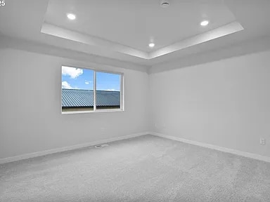 Building Photo - 1124 SE 33rd St