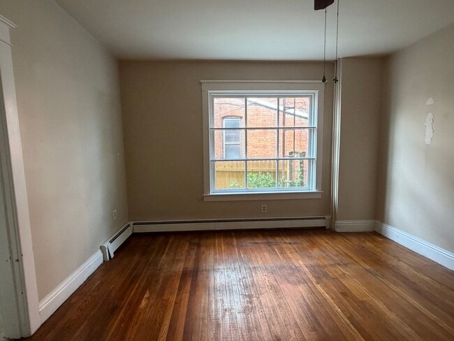 Building Photo - 1432 Monroe St