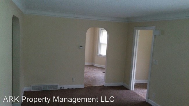 Building Photo - 4273 Kendall Rd