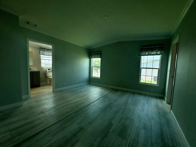 Building Photo - 3117 SW 108th Pl