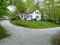 Building Photo - 196 Vincent St