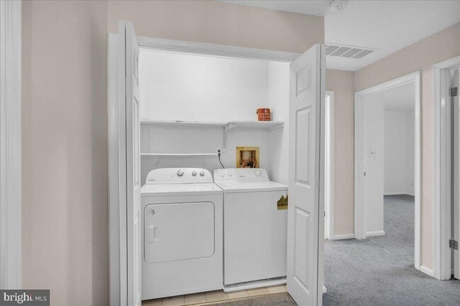 Building Photo - 506 Hazelwood Ln