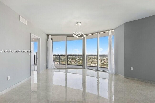 Building Photo - 488 NE 18th St