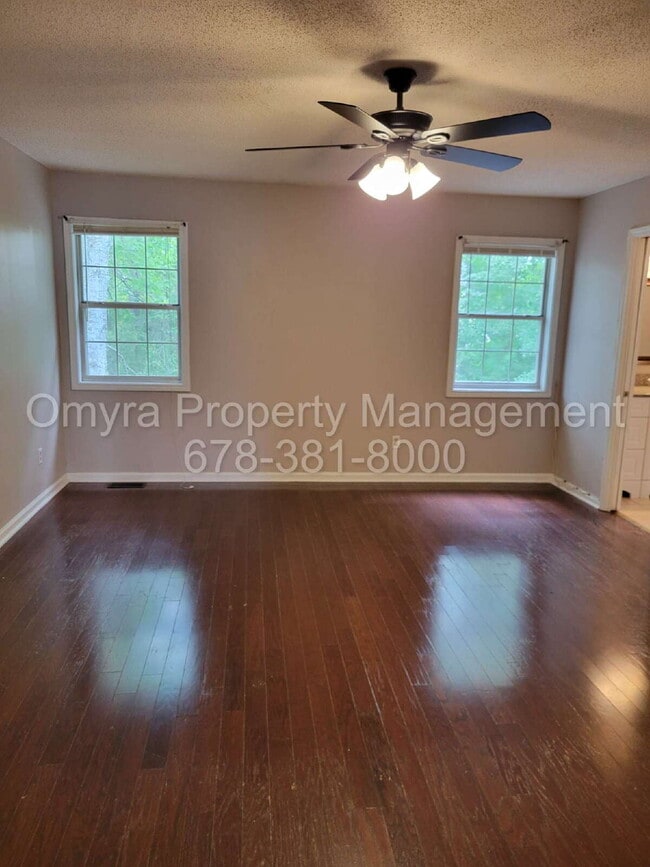 Building Photo - Beautiful Kennesaw Home in Great School District with Loft and Sunroom!