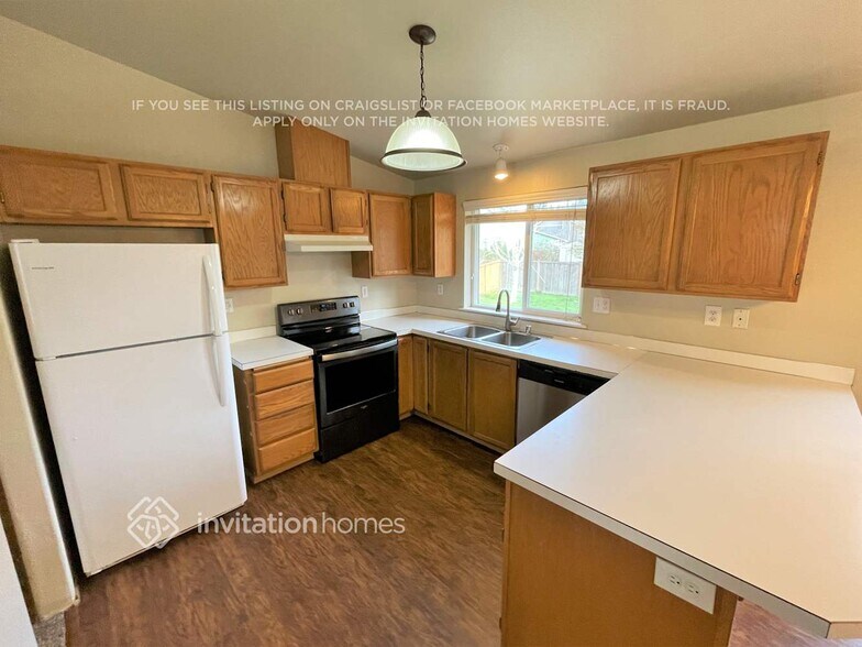 Building Photo - 11105 172nd St E