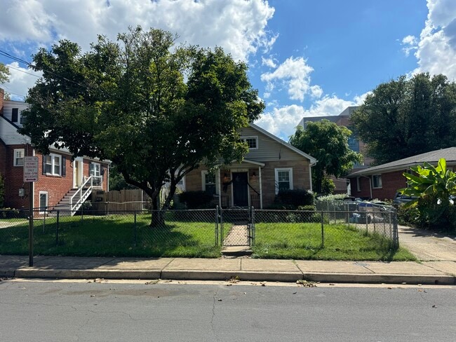 Primary Photo - 5114 19th Rd N