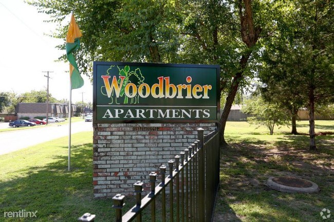 Building Photo - 5522 Woodbrier Dr