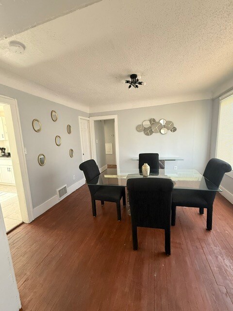 Dining Room - 11327 Littlefield St