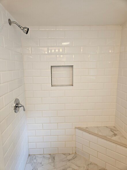Bathroom - 207 Mountain Rd