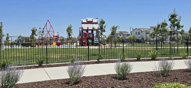 Building Photo - 3217 Shrute Dr