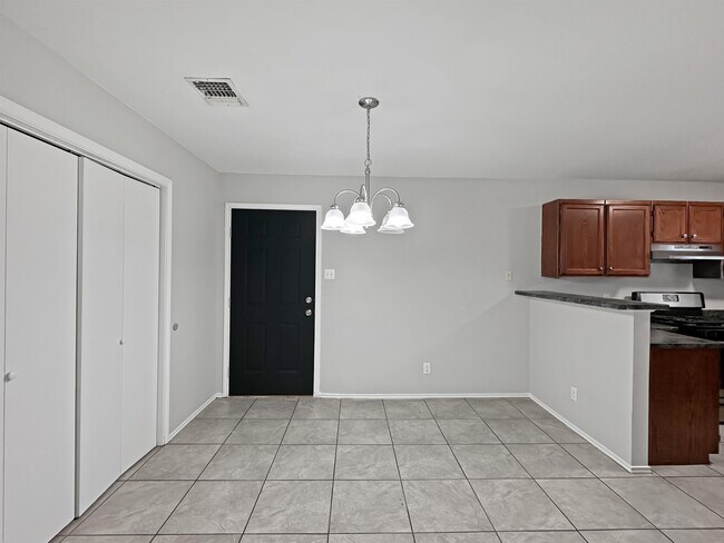 Building Photo - 2908 Green St