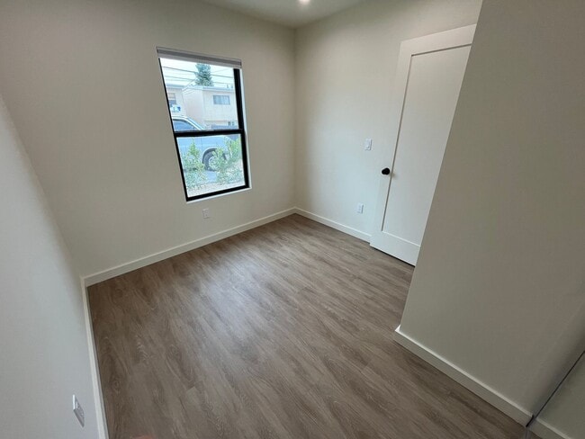 Building Photo - 1059 Turquoise St