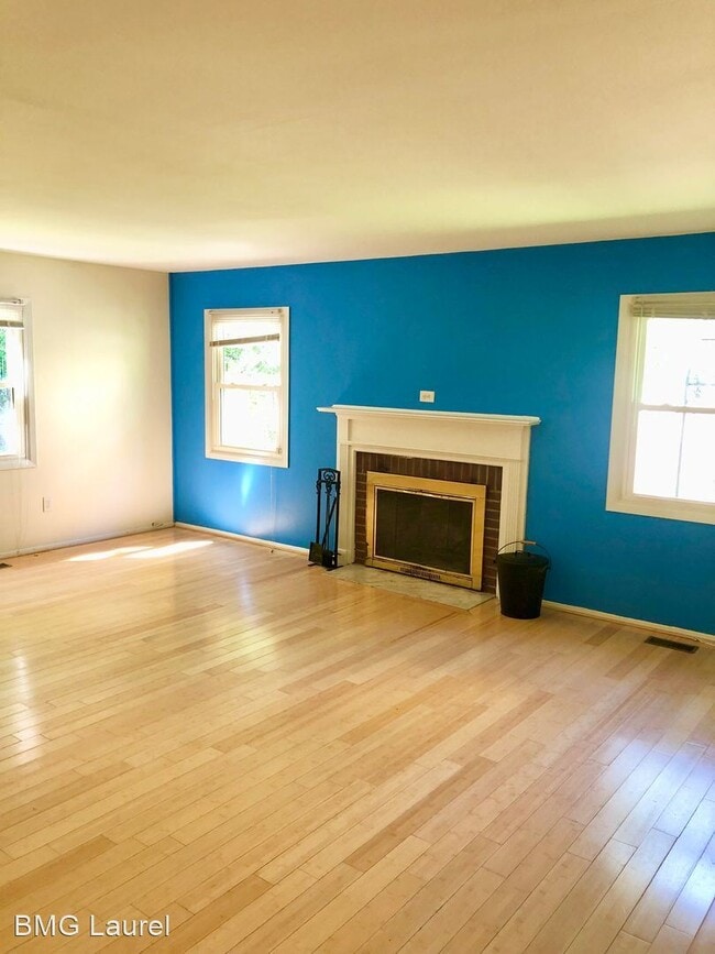 Building Photo - 3 br, 2 bath House - 13432 Yorktown Dr.